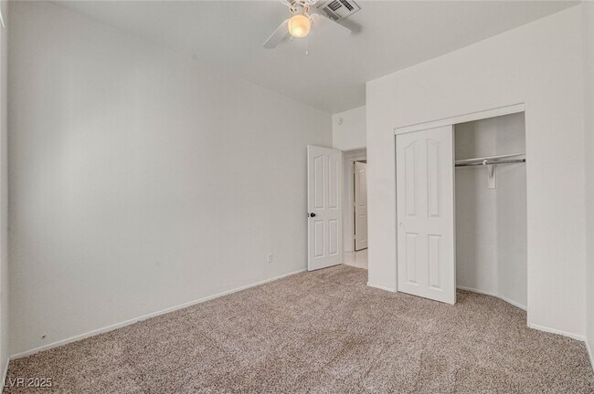 Building Photo - 8301 Boseck Dr