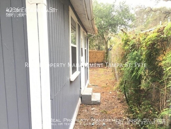 Building Photo - 4236 E Cayuga St
