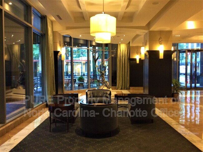Building Photo - 230 S Tryon St