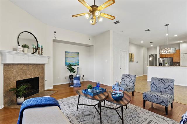 Building Photo - 11086 Mansfield Dr