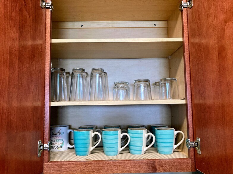 Building Photo - 10625 Front Beach Rd