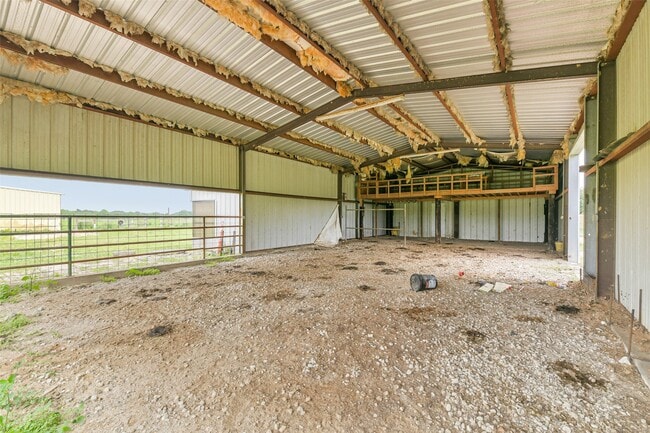 Building Photo - 15320 Mound Rd