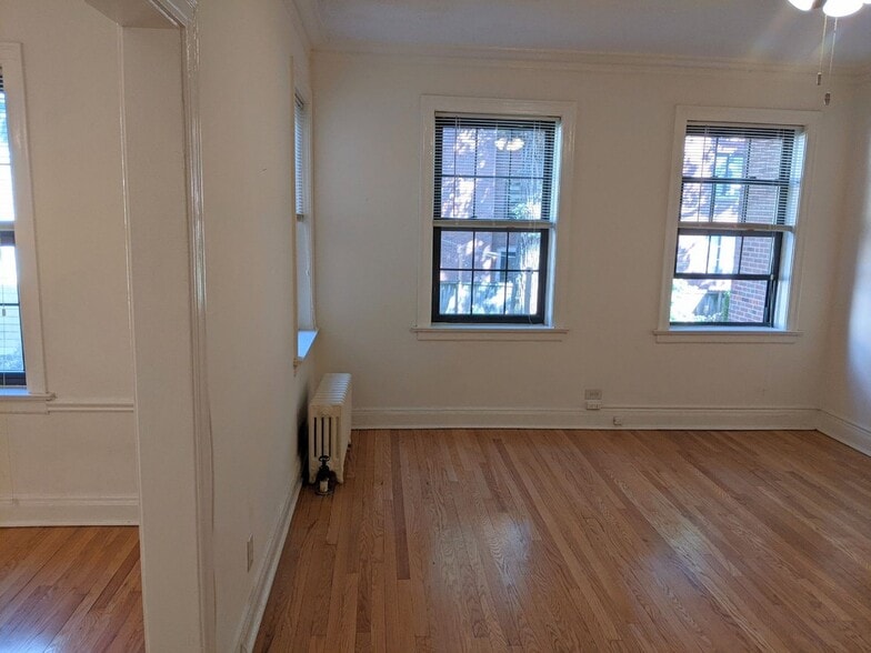 1135 Maple Ave., Unit 1137-1E, Evanston, IL 60202 - 1136 Maple Ave