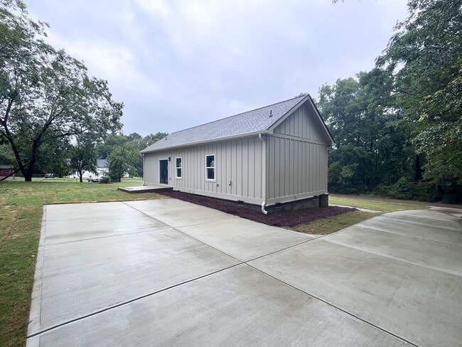 Building Photo - NEW CONSTRUCTION! NOW LEASING FOR AUGUST 2...