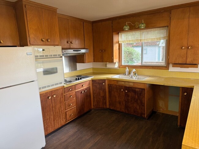 Building Photo - Hunter - Anderson Road