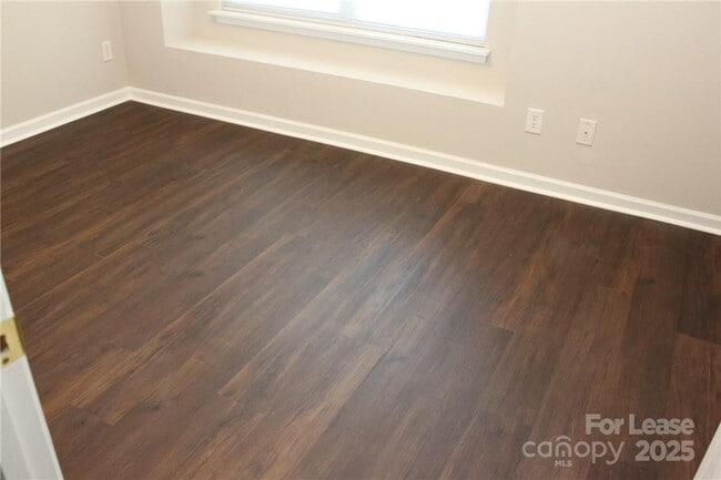 Building Photo - 17013 Turning Stick Ct