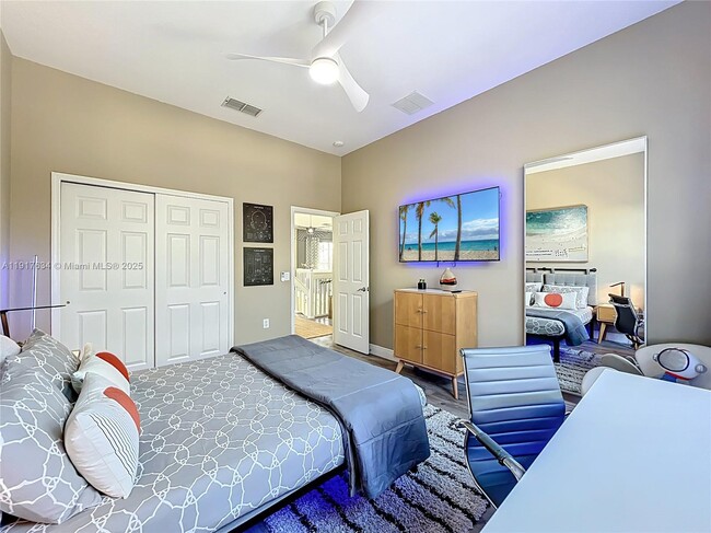 Building Photo - 13430 Meadow Bay Loop