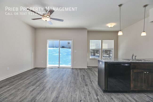 Building Photo - 3209 N 103rd Pl