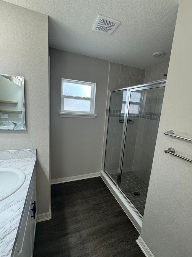 Building Photo - Charming Winter Haven Rental!