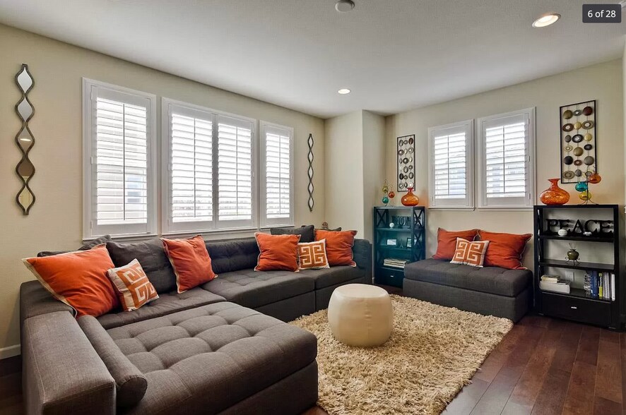 Building Photo - 1552 McCandless Dr