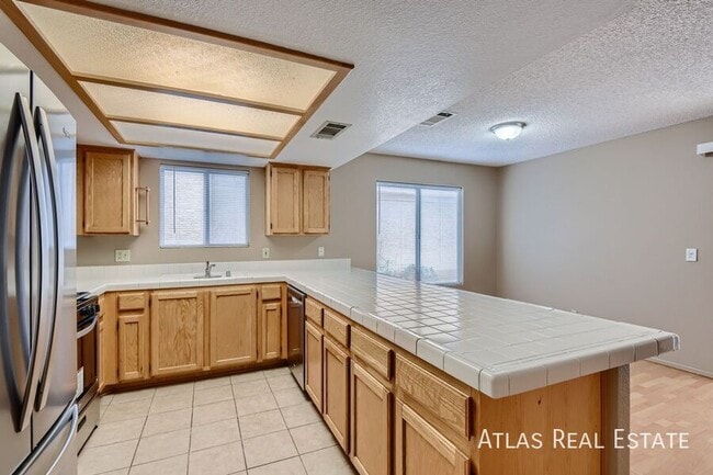 Building Photo - 2317 Jasmine Garden Dr