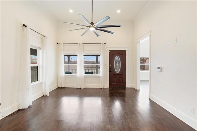 Building Photo - 805 W Owings St