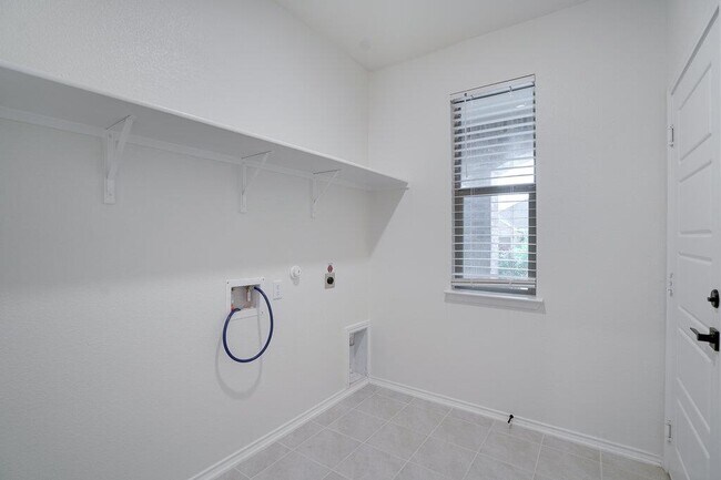 Building Photo - 4732 Padula Dr