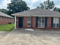 Building Photo - 306 A Mildred St