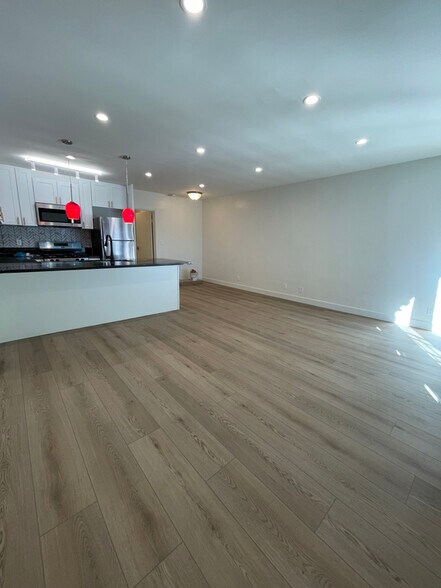 Building Photo - 1021 Michigan Ave