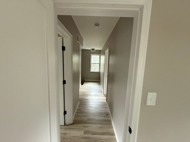 Building Photo - Home for rent on North End Saint Paul