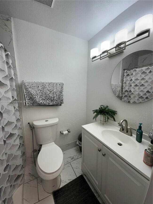 Building Photo - 9336 Ketay Cir