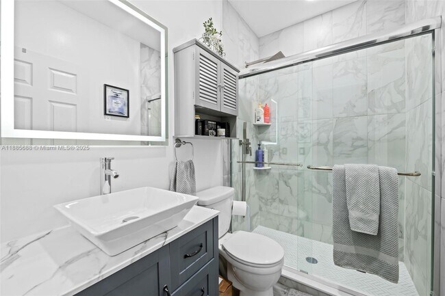 Building Photo - 10541 NW 56th Pl