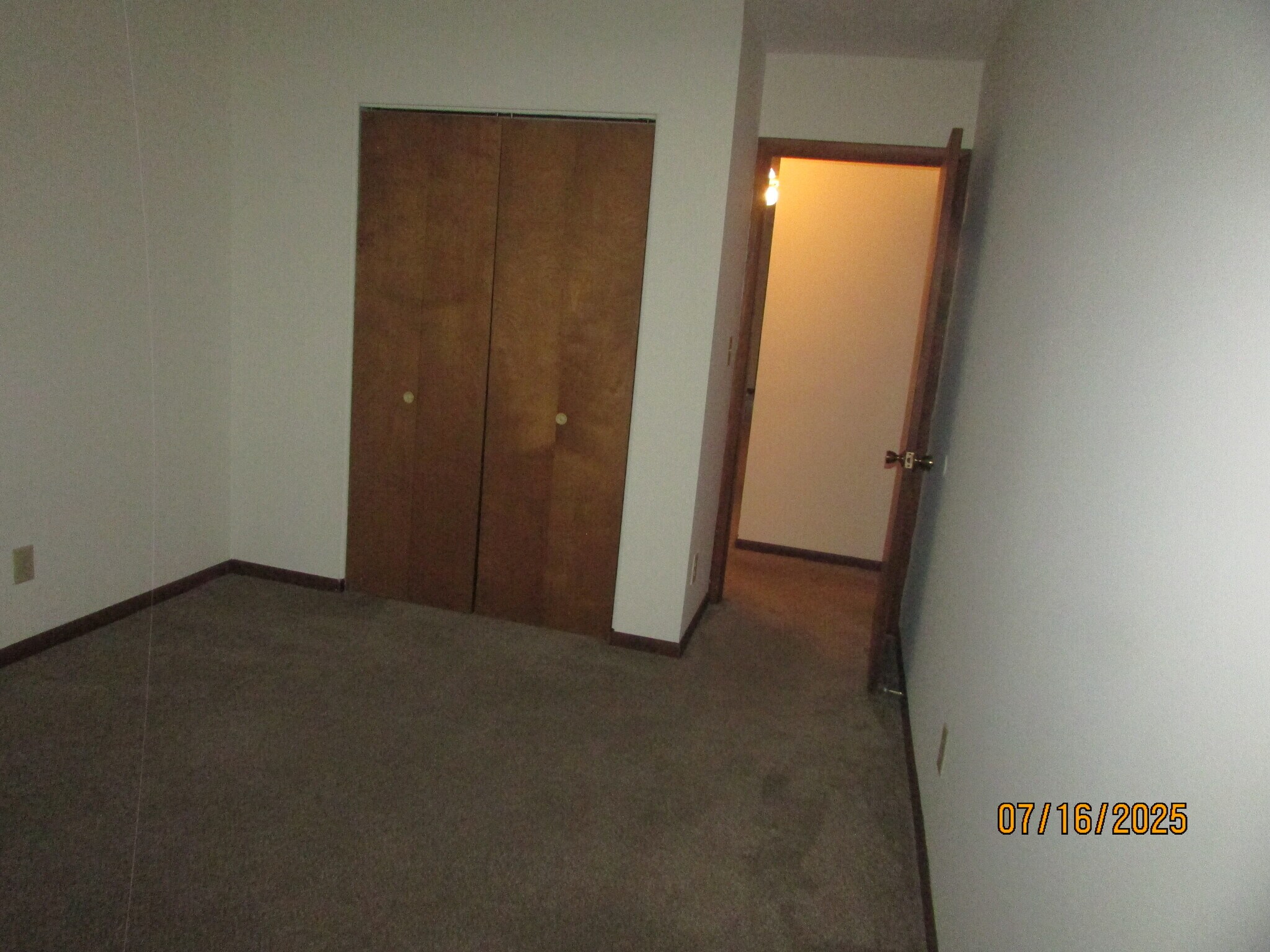 Guest Bedroom - 1854 N Lakeman Dr