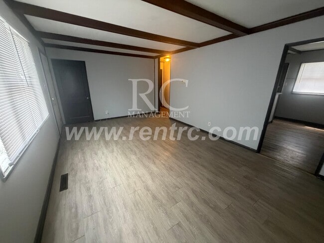 Building Photo - 228 Delaware-