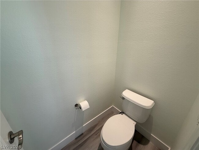 Building Photo - 5568 Jelsma Ave