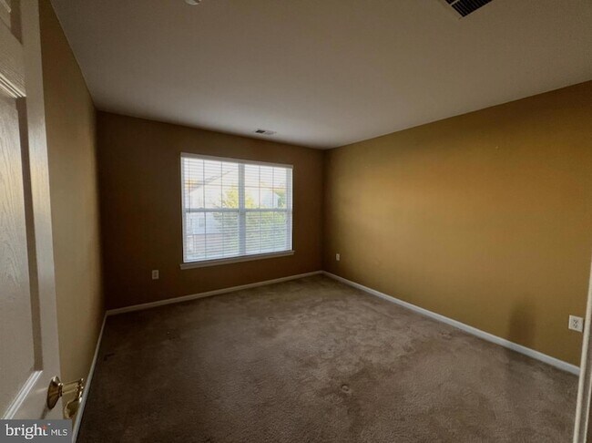 Building Photo - 1830 Nathan Dr