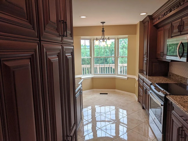 Building Photo - 152 English Run Cir