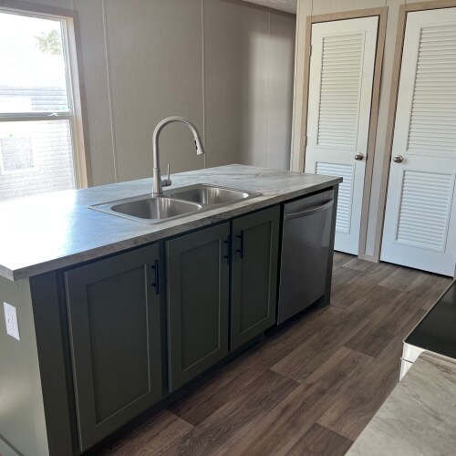 Building Photo - 928 Sharpe Rd