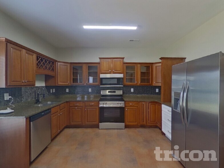 Building Photo - 1522 Ladora Dr