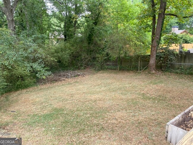 Building Photo - 1545 Gaylor Dr SE