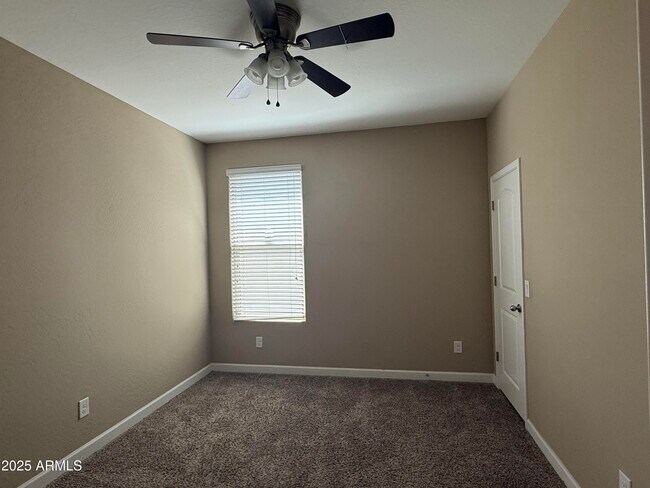 Building Photo - 10743 W Bronco Trail