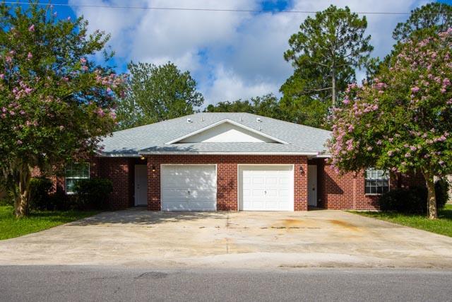 Building Photo - 6 Ponderosa Ln