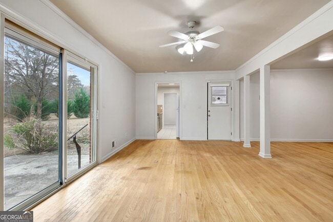 Building Photo - 500 Circle Dr