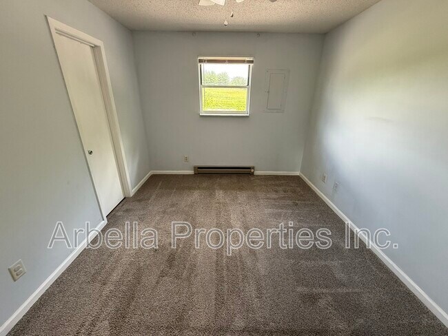 Building Photo - 410 Erwin Hwy
