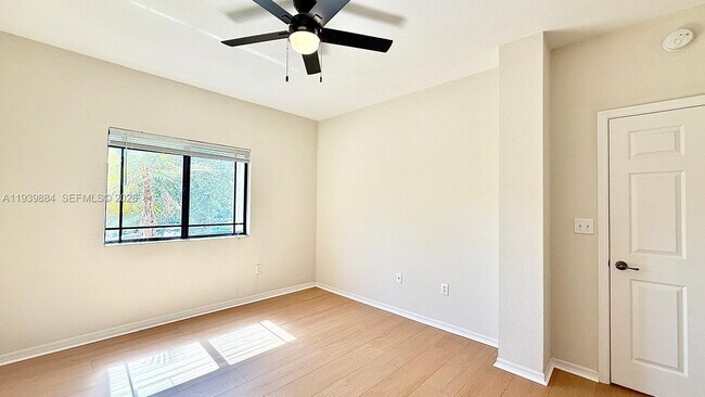 Building Photo - 2807 Veronia Dr