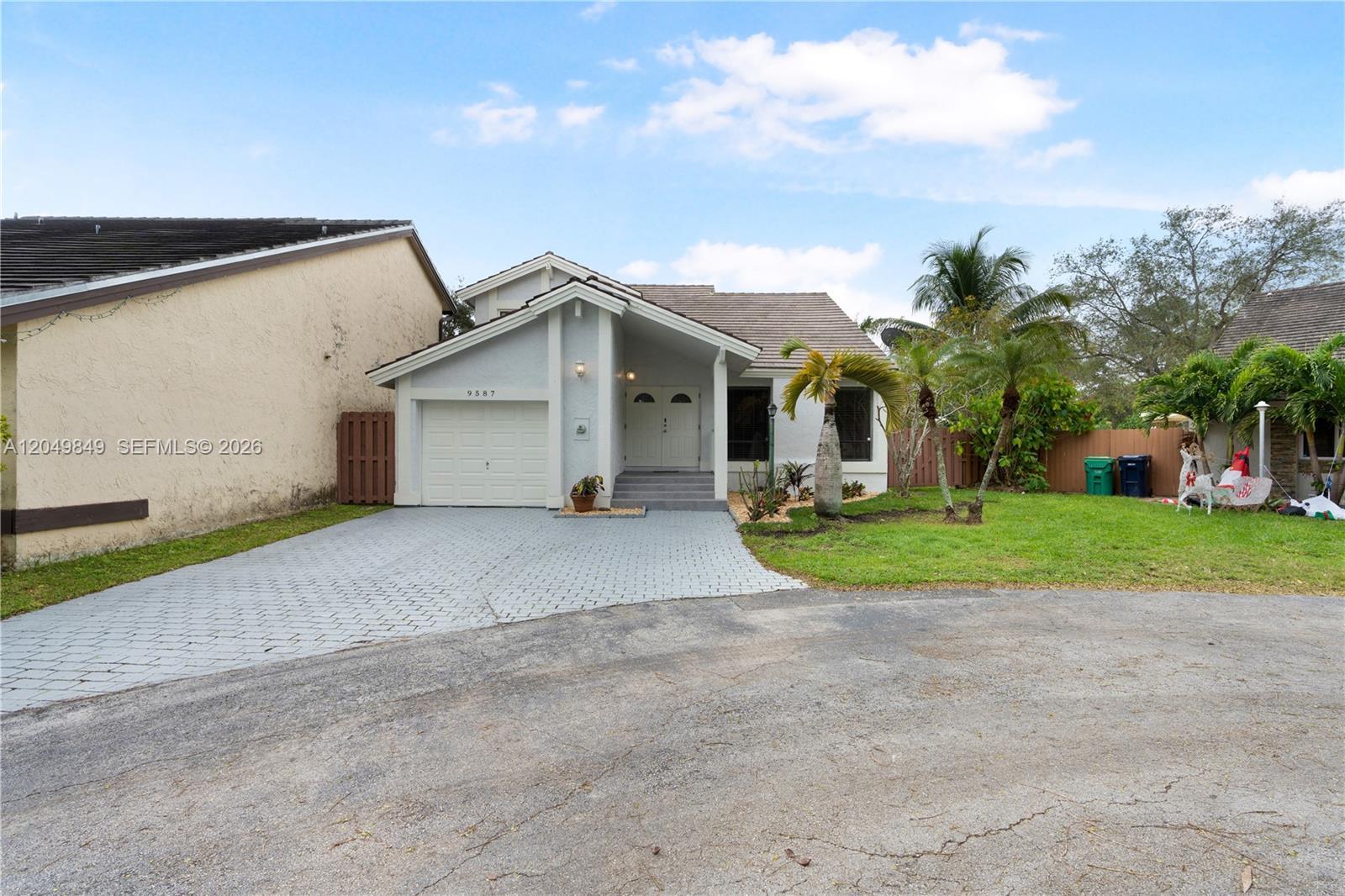 Building Photo - 9587 SW 148th Avenue Cir S