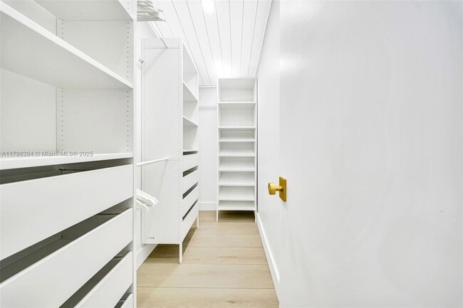 Building Photo - 129 Nautilus Dr