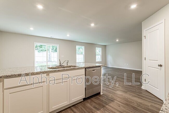 Building Photo - 4107 Garrison Ln