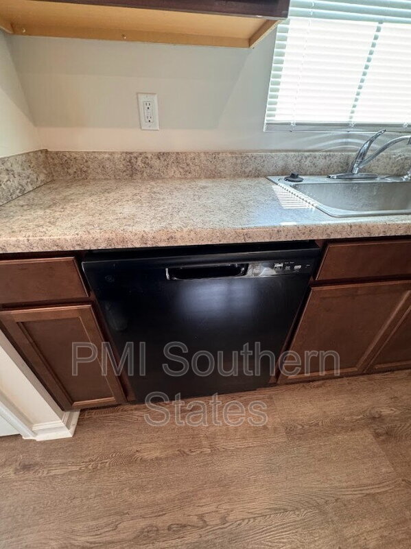 Building Photo - 926 Shakespeare Dr