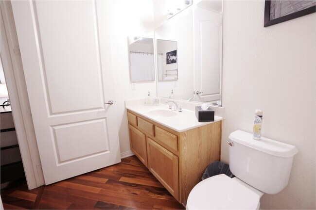 Building Photo - 38 E Serene Ave