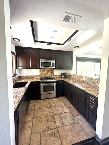 Building Photo - 30902 Clubhouse, 15H