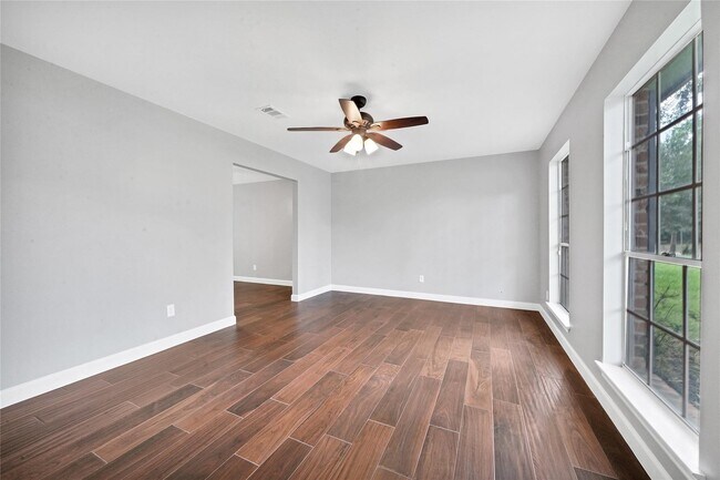 Building Photo - 18035 Rolling Creek Dr