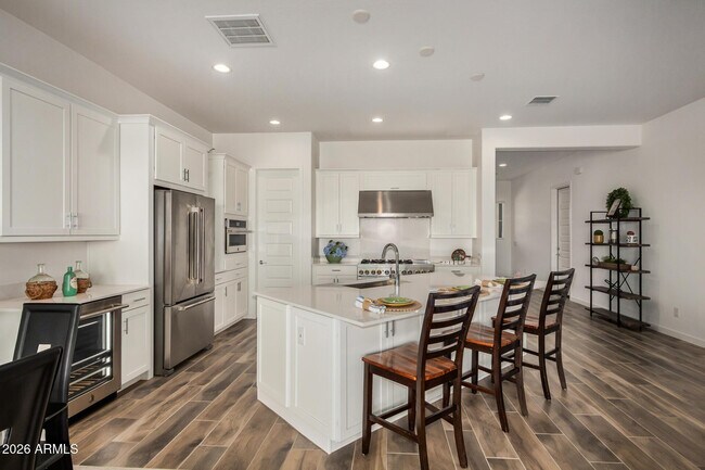 Building Photo - 2968 E Lucky Horseshoe Ln