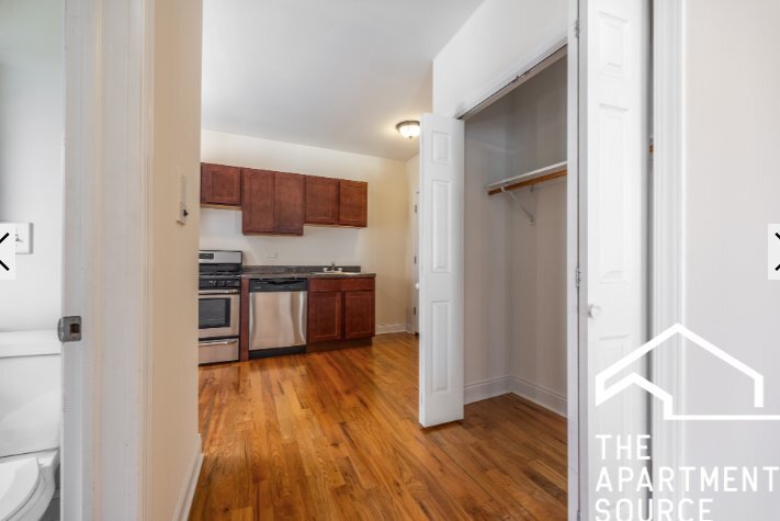 Building Photo - 957 W Cornelia Ave