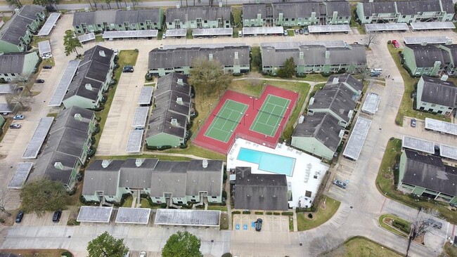 Building Photo - 14777 Wunderlich Dr