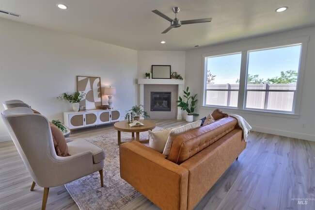 Building Photo - Beautiful Home in Herron Ridge!