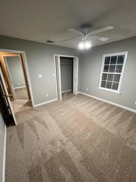 Building Photo - 2456 Needle Palm Way