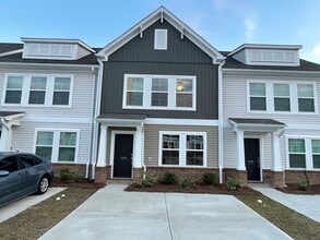 Building Photo - Fabulous New Townhouse in Columbia SC!