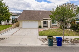 Building Photo - 3262 Winnebago Ln