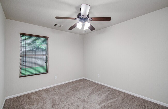 Building Photo - 14915 Calico Heights Ln